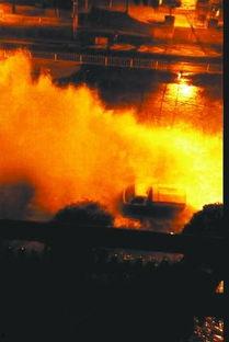 爆裂时刻,揭秘变革的临界点